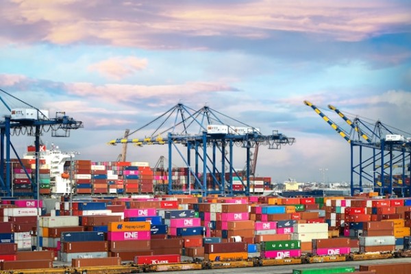 An overview of Canada's top 10 major ports 