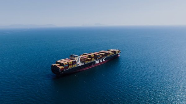 Maersk and Hapag-Lloyd are not considering immediate return to Red Sea routes 